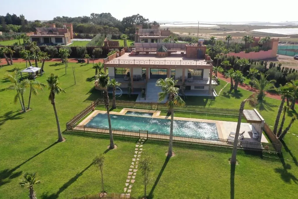 Superbe Villa Eco Avec Piscine アガディール